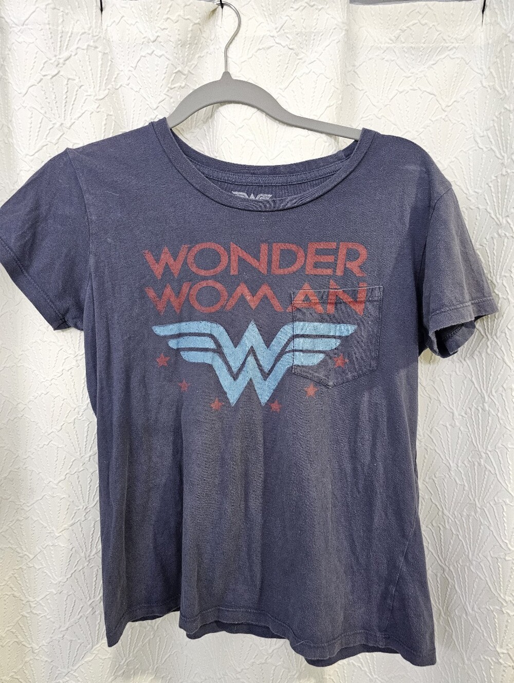 Women's Large Feminine Cut Blue Short Sleeve Wonder Woman 100% Cotton Knit Top